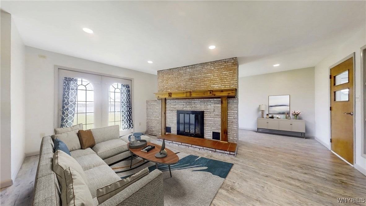 1894 E River Rd - Photo 5 of 35