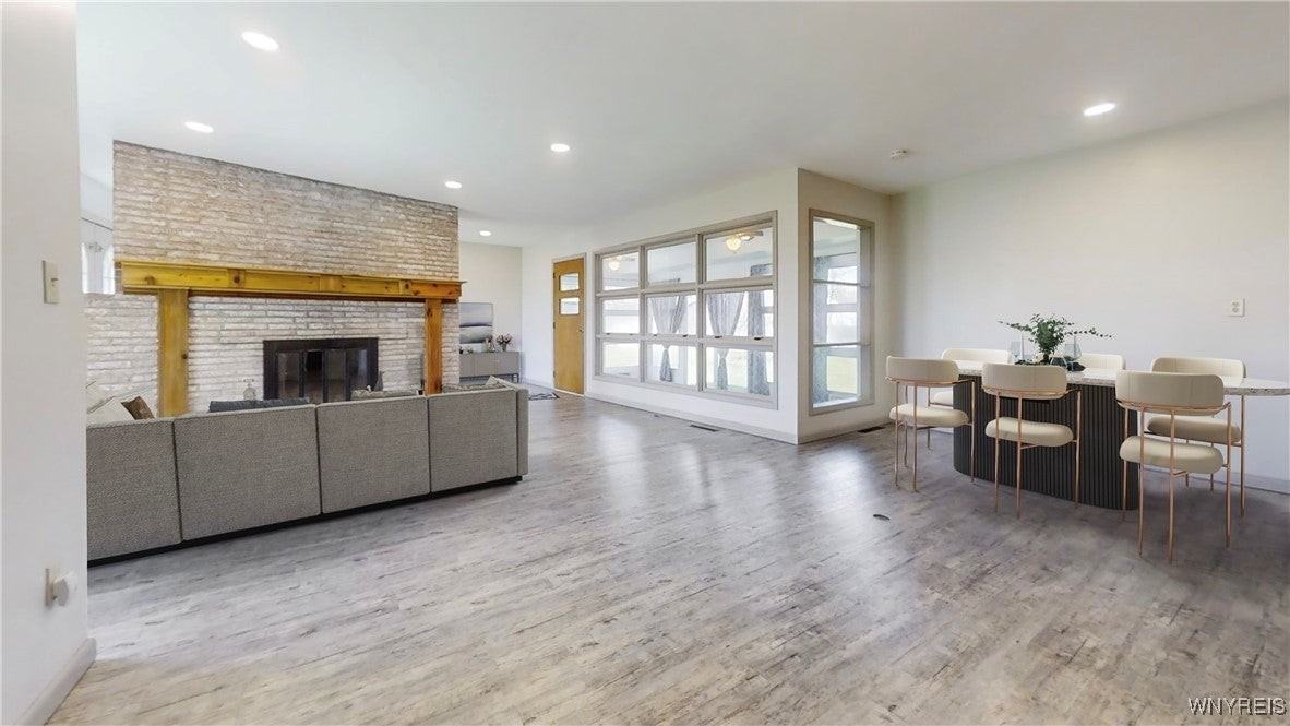 1894 E River Rd - Photo 6 of 35