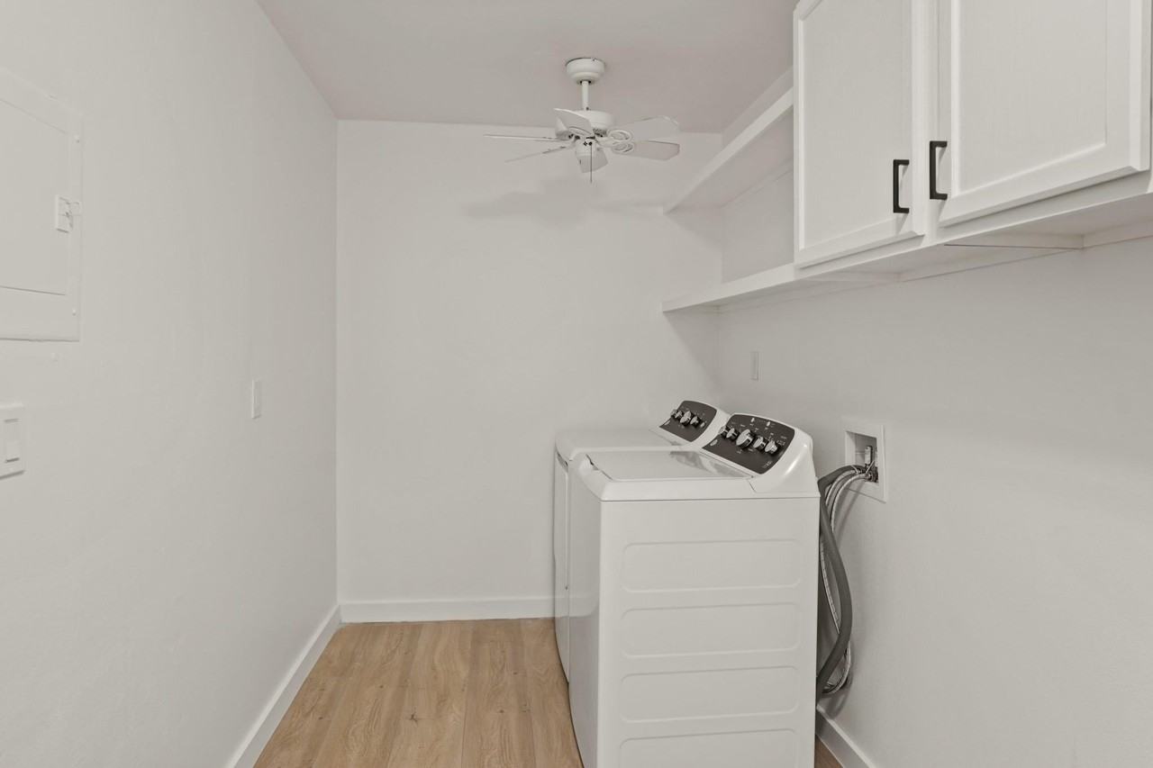 703 Castle Ridge Rd - Photo 5 of 26