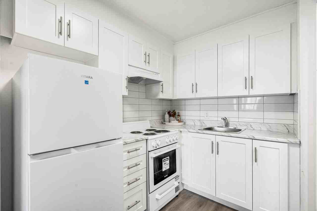 Metcalfe Street #108 - Photo 2 of 5