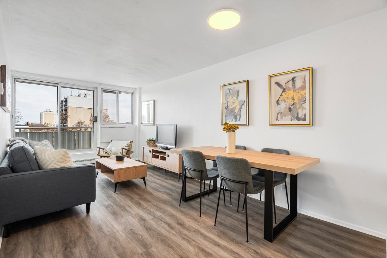 Metcalfe Street #108 - Photo 4 of 5