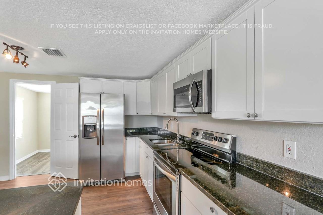 7201 Palisade Dr - Photo 7 of 27