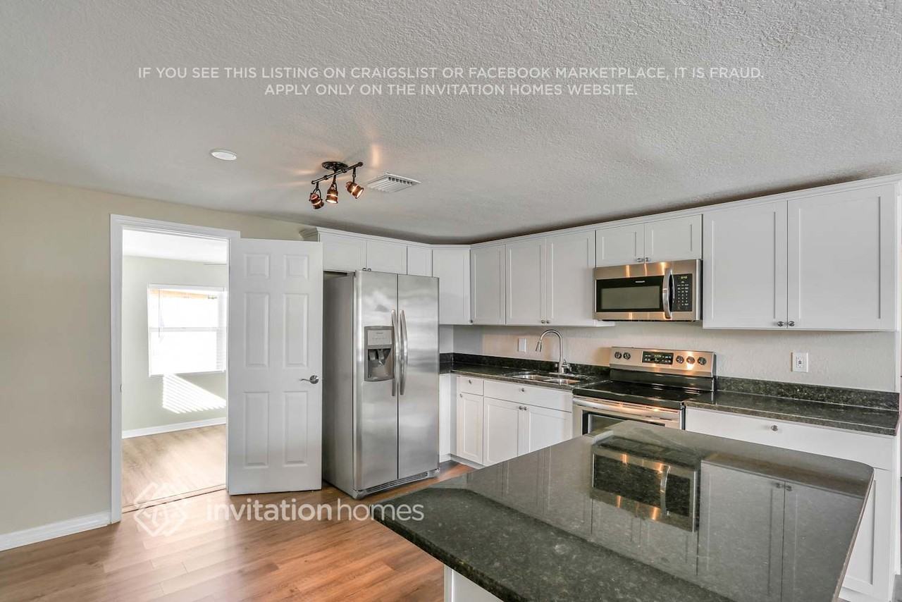 7201 Palisade Dr - Photo 6 of 27