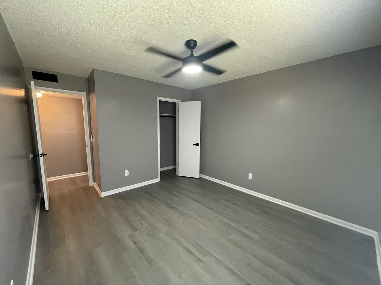 209 Apache Drive - Photo 2 of 18