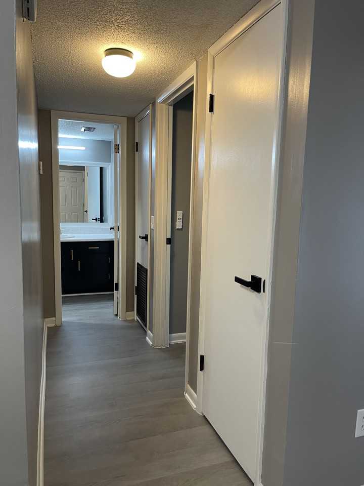 209 Apache Drive - Photo 3 of 18
