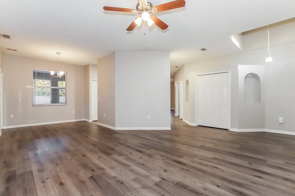 4414 Canopy Ct - Photo 5 of 15