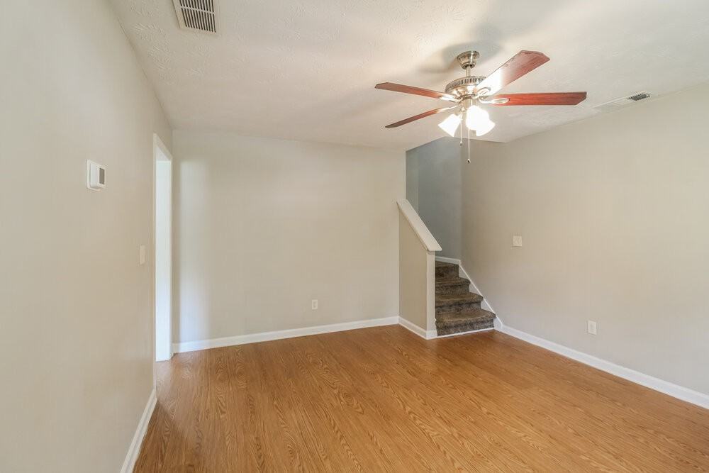 245 Whistle Way - Photo 5 of 17
