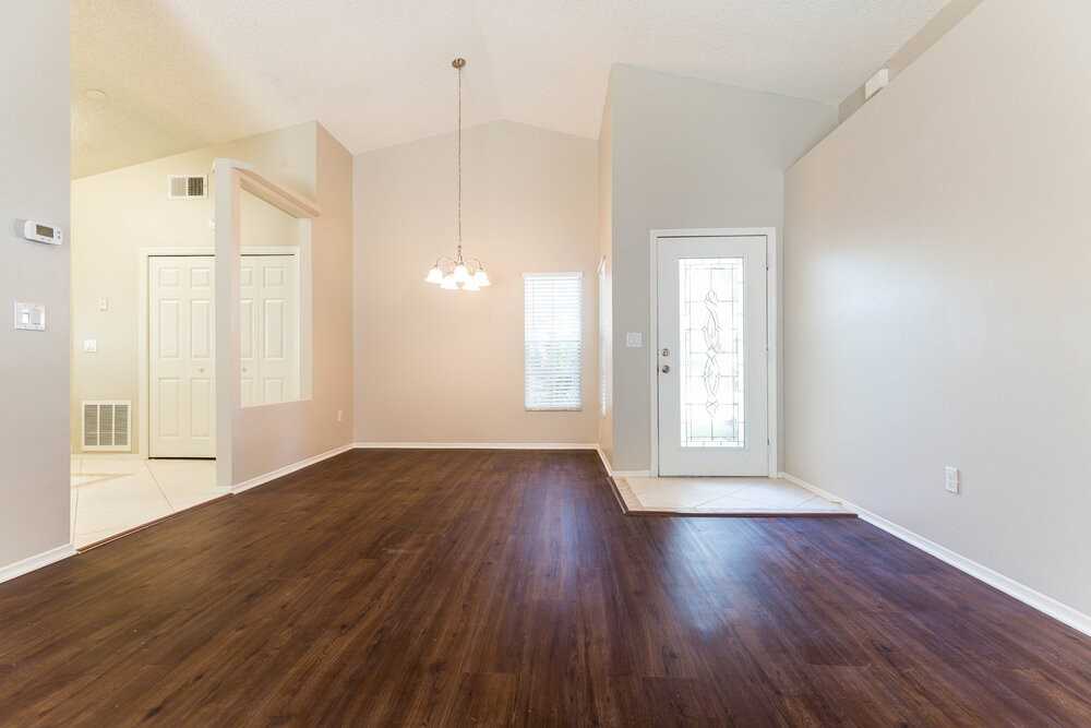 837 Shell Ln - Photo 3 of 15