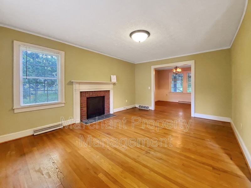 11 Carolina Ave - Photo 5 of 32