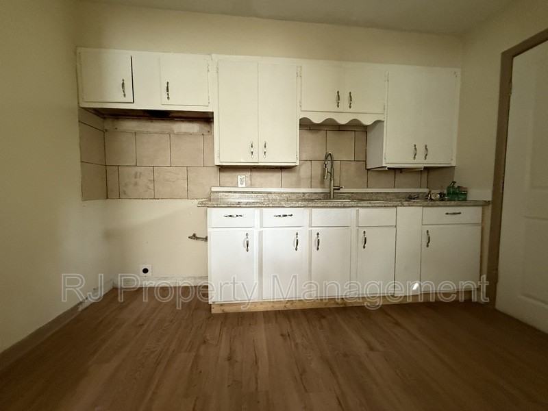 3516 Crow Road - Photo 6 of 7