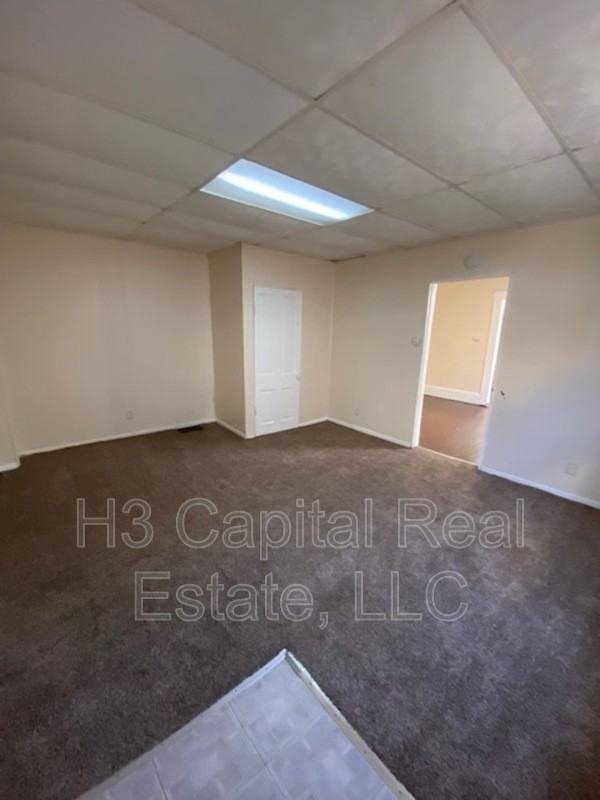 2207 Lee Ave - Photo 3 of 10