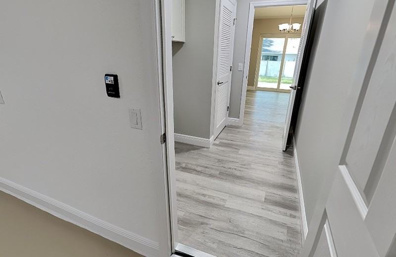 2082 W Swanson Dr - Photo 4 of 23