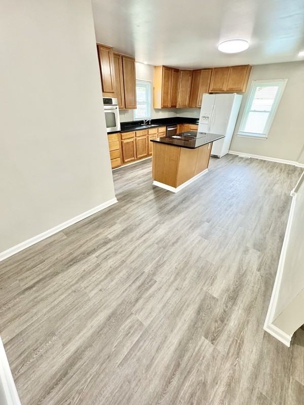 11918 Dogwood Ave - Photo 4 of 16