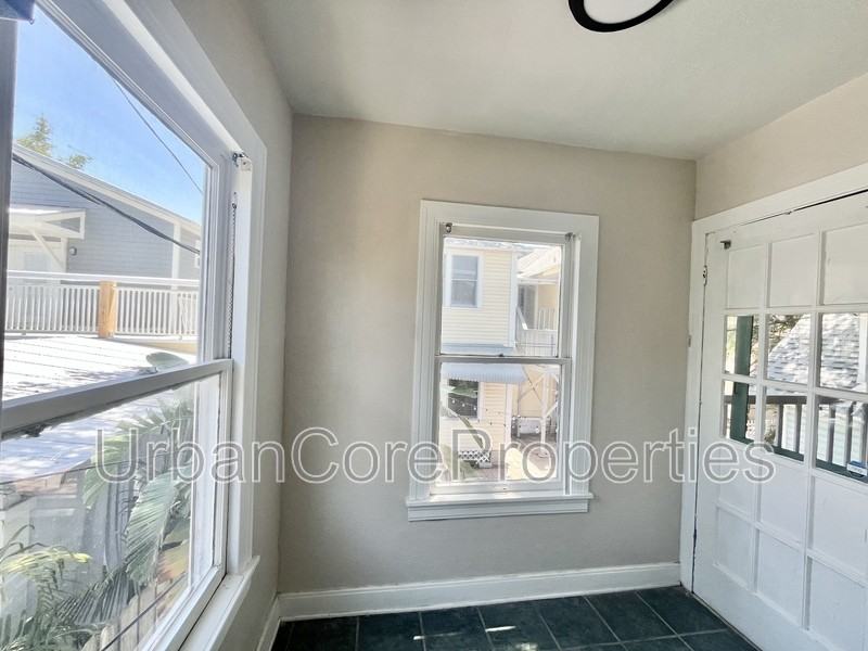 235 7th Ave N #A - Photo 7 of 9