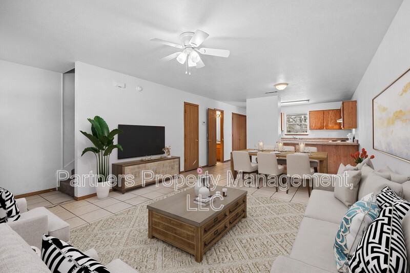 888 S Curtis Ave - Photo 2 of 23