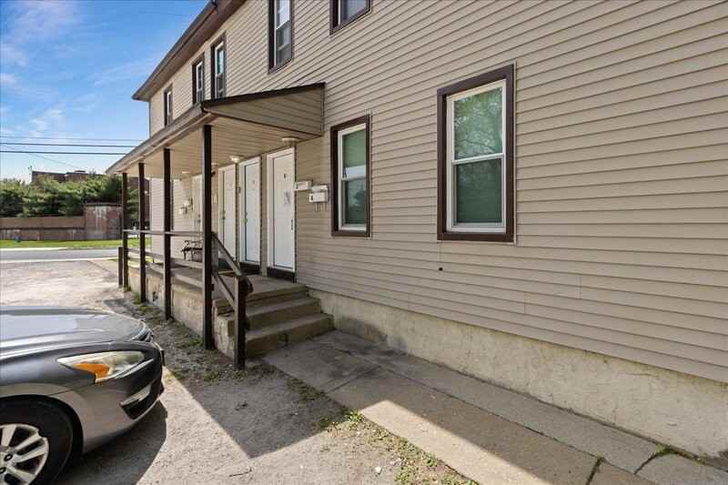 417 N Delaware St - Photo 3 of 25