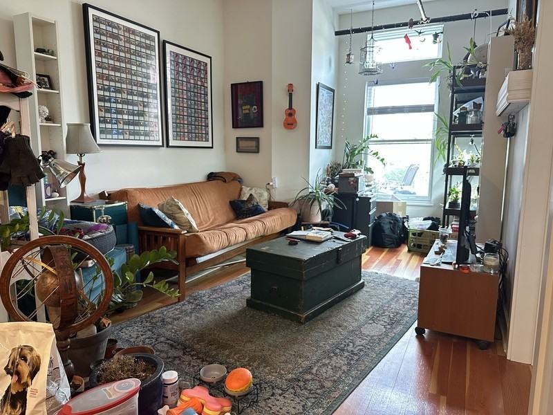 809 Massachusetts St - Photo 3 of 13