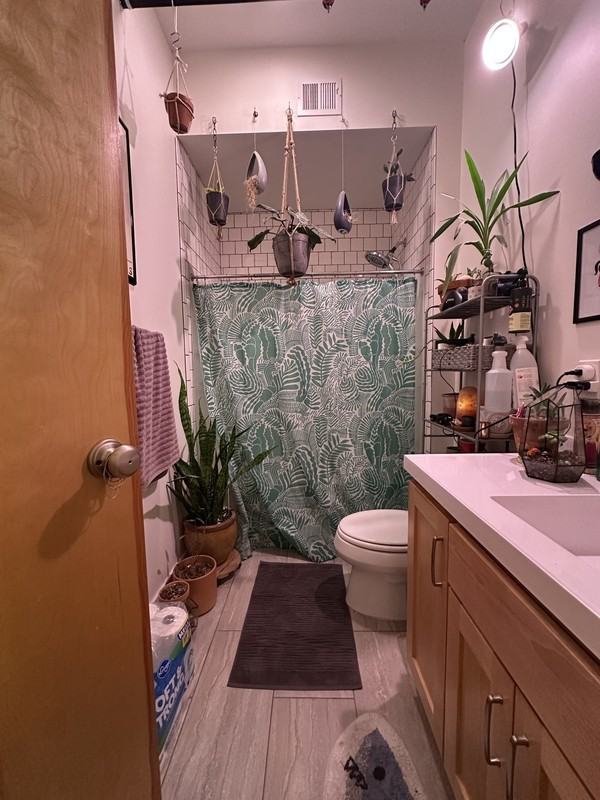 809 Massachusetts St - Photo 4 of 13