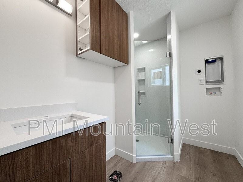 985 Horsley Cir #B - Photo 7 of 18