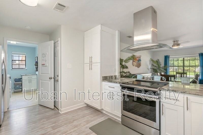 344 Sailfish Dr - Photo 2 of 29