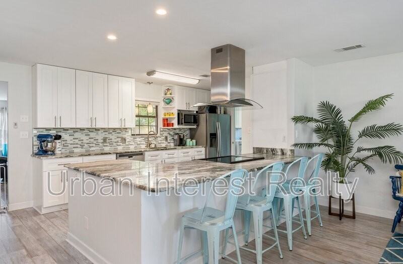 344 Sailfish Dr - Photo 5 of 29