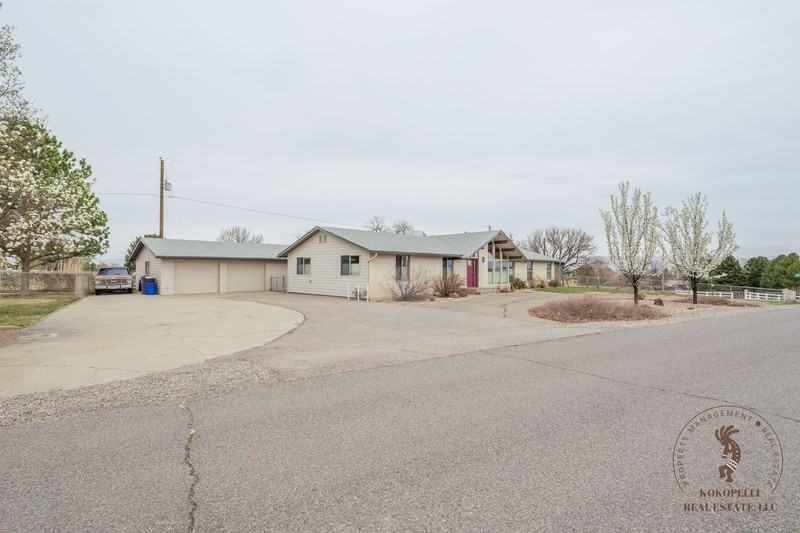 2110 Hodesha Way - Photo 7 of 14