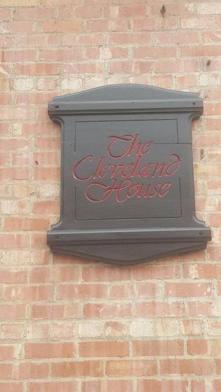 Cleveland House - Photo 4 of 45