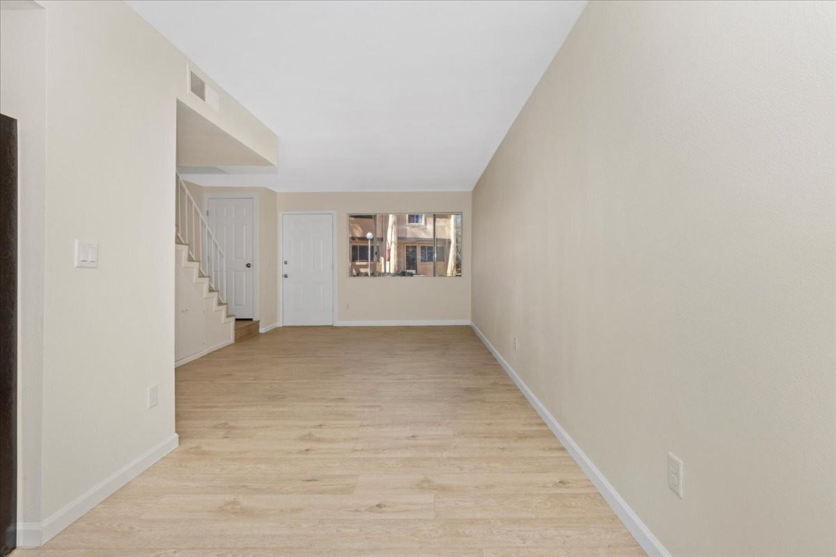 355 Country Club Circle - Photo 5 of 50