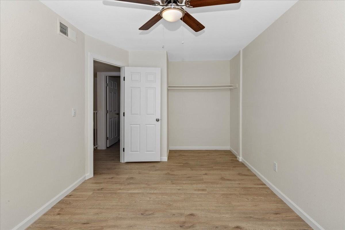 355 Country Club Circle - Photo 6 of 50