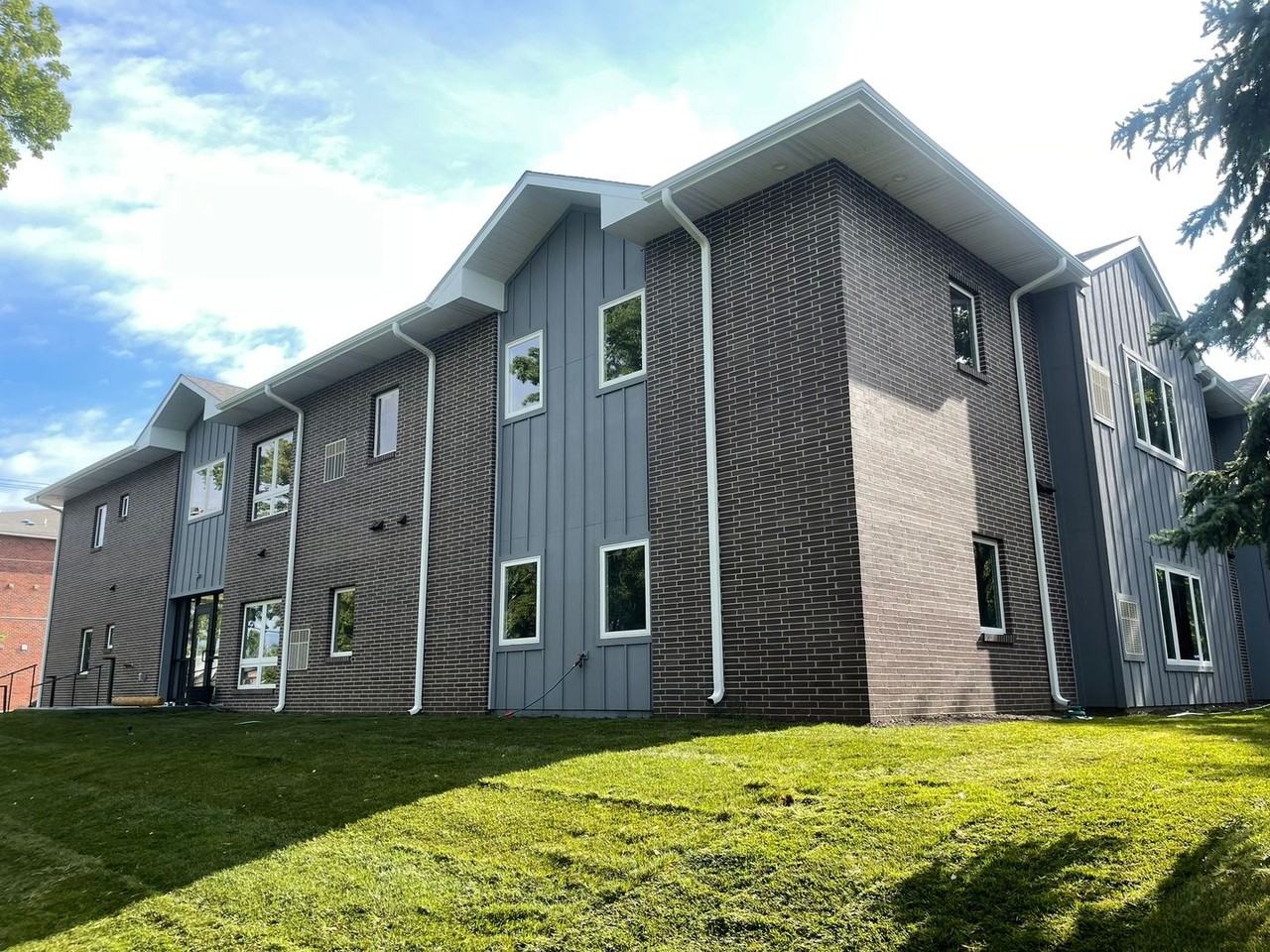 Hepburn-12 - Photo 3 of 27