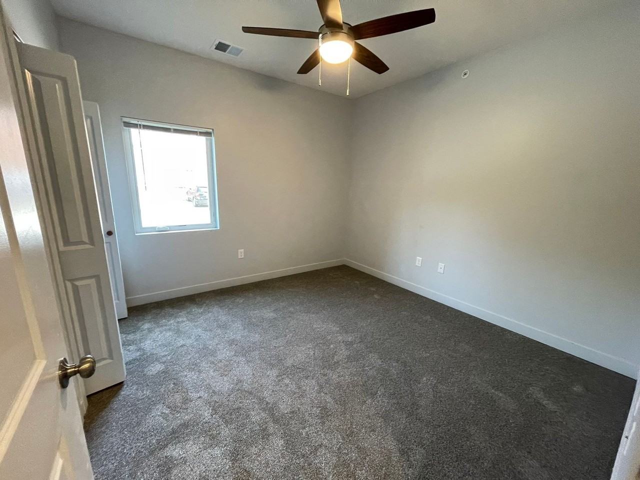 Hepburn-12 - Photo 5 of 27