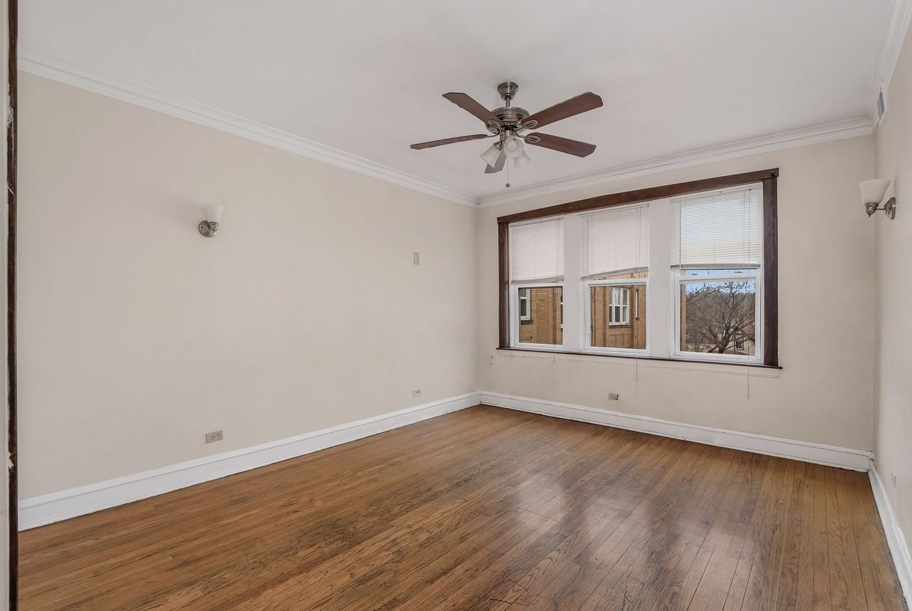 MANISTEE - Photo 4 of 4