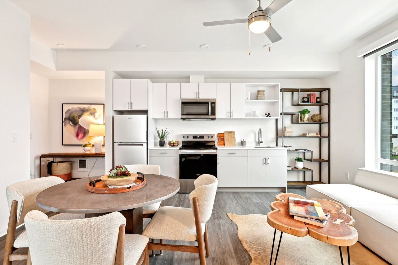 Koz on Alderwood Mall Blvd - Photo 5 of 20