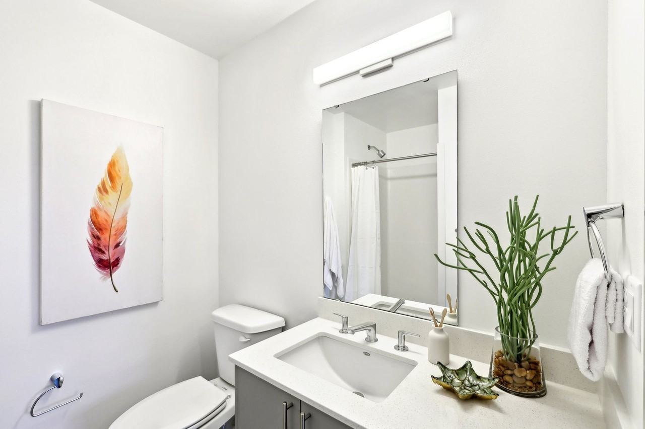 Koz on Alderwood Mall Blvd - Photo 6 of 20