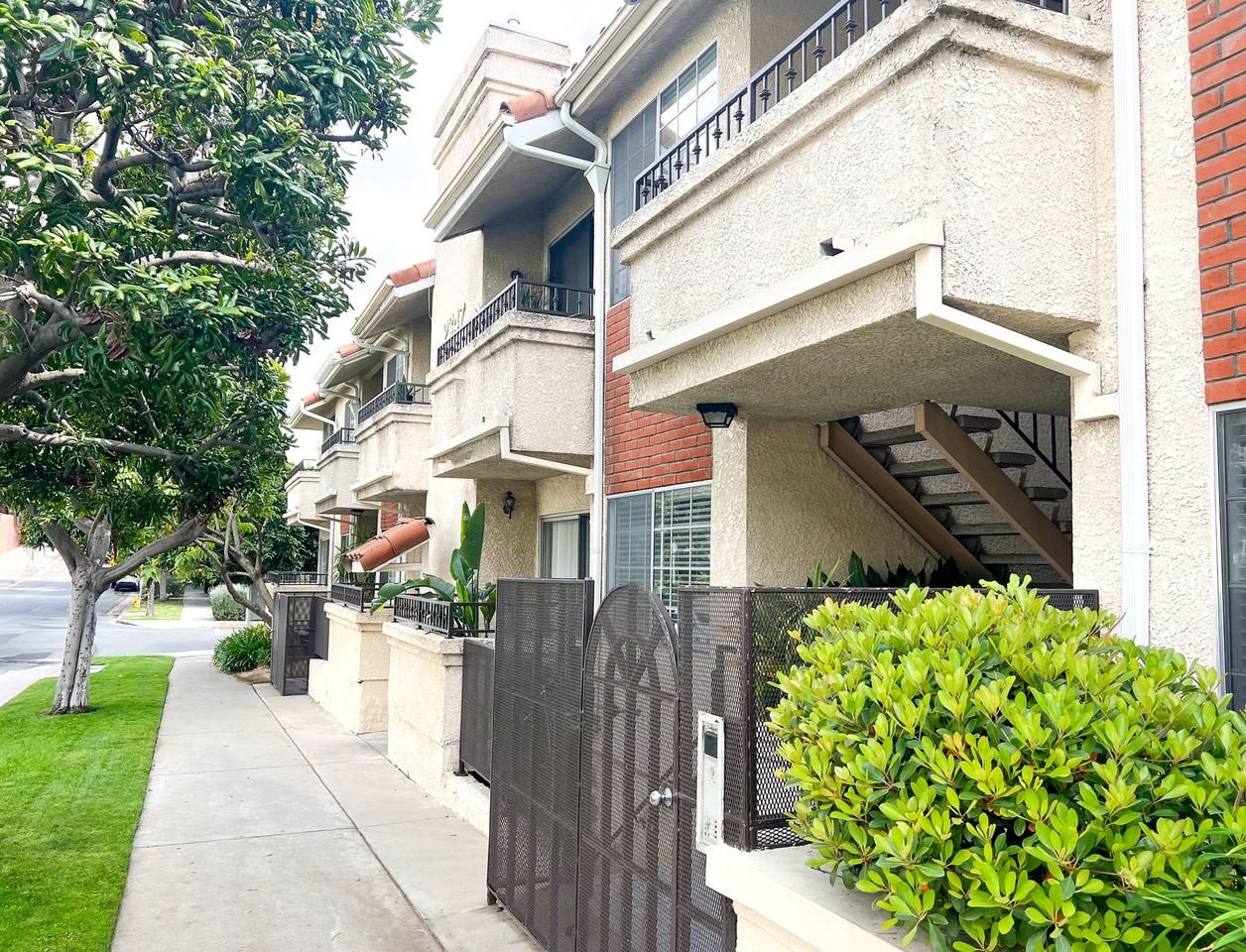 Kerwood Apartments - Photo 2 of 3