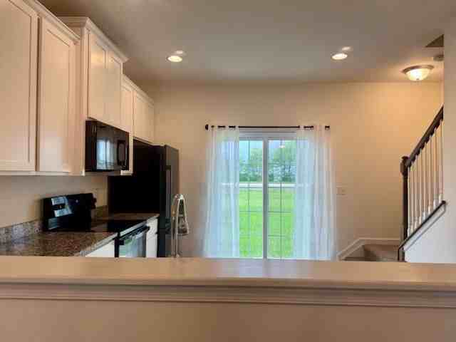 802 Ruth Way - Photo 7 of 21