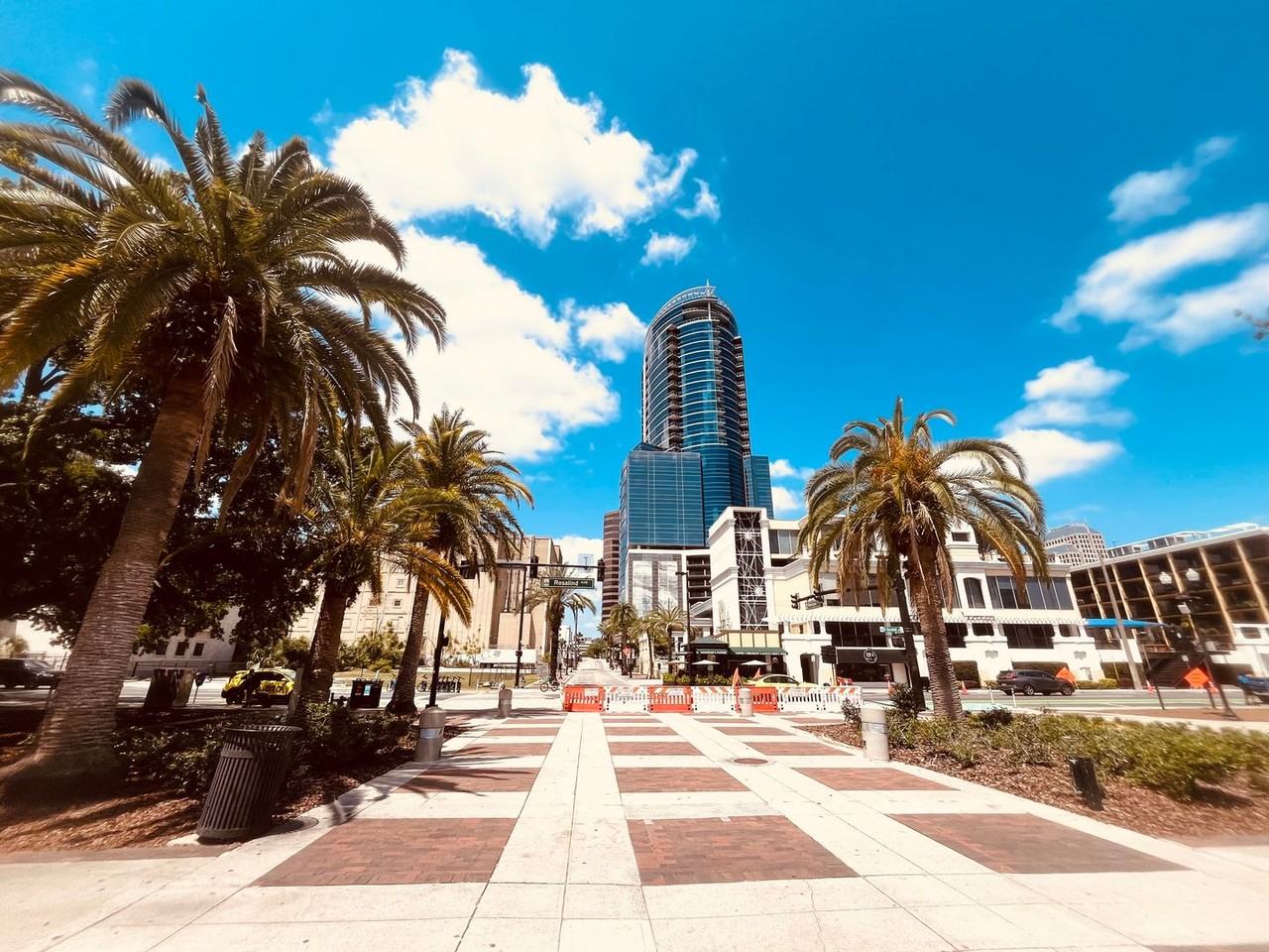 151 E Washington St #416