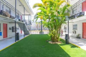featured image of 865 5th Ave N