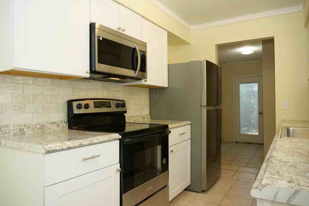 521 Chiles Ln - Photo 7 of 20