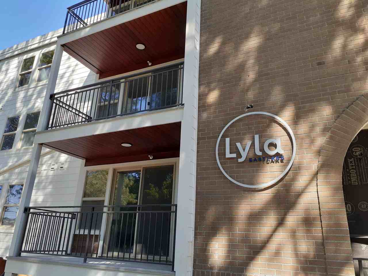 LYLA  Eastlake  Apartments - Photo 2 of 4