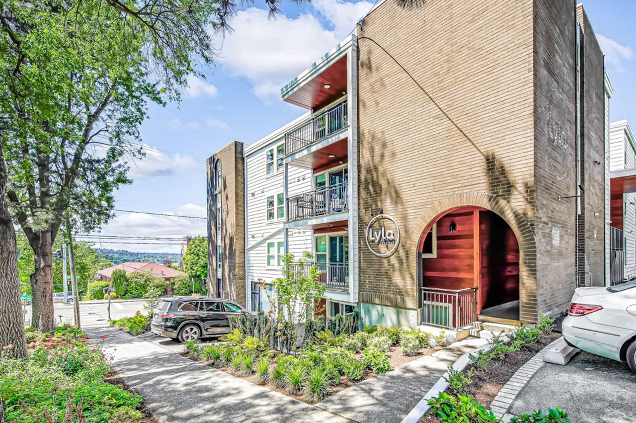 LYLA  Eastlake  Apartments - Photo 4 of 4