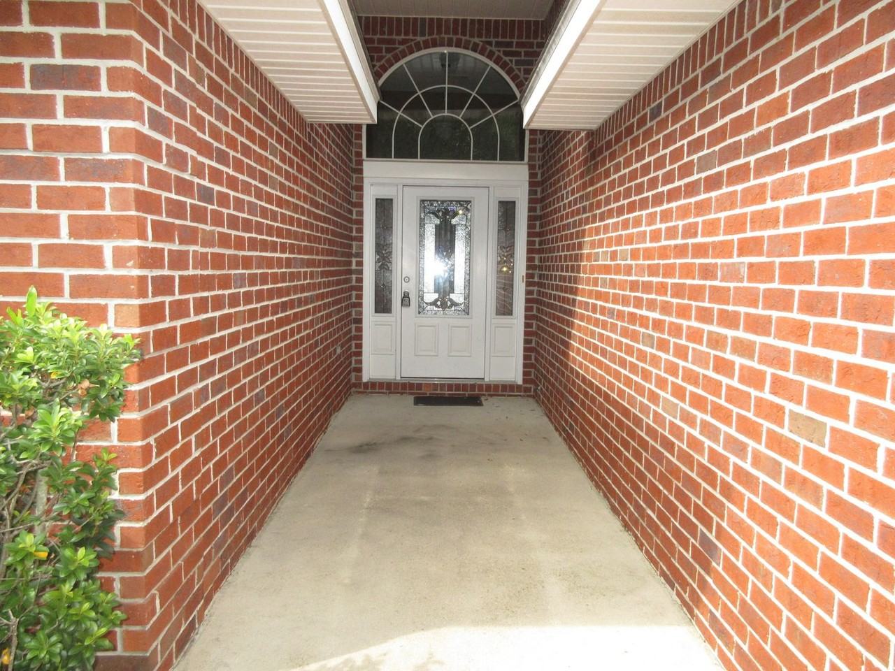 2304 Caddy Shack Ln - Photo 3 of 19