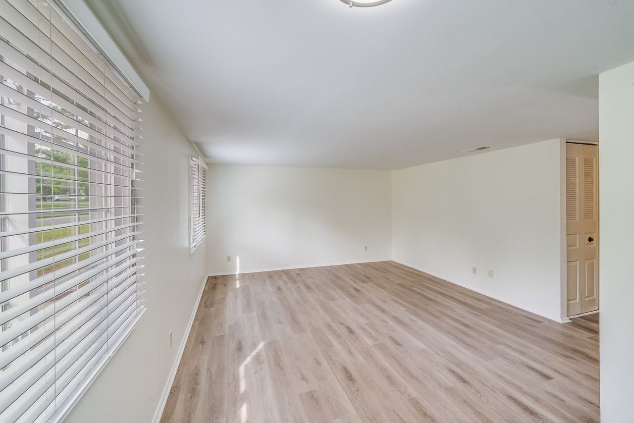 5001 Forest Mountain Ct - Photo 7 of 23