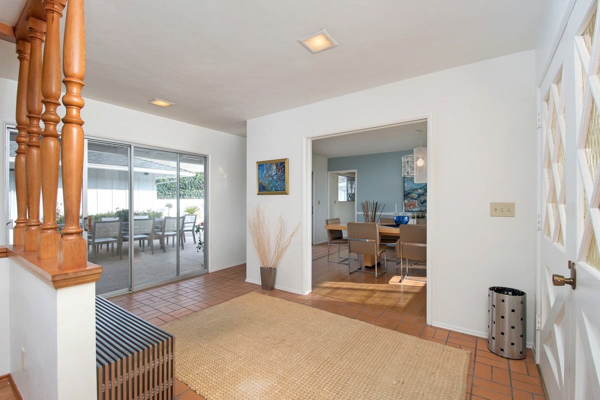 1375 Muirlands Vista Way - Photo 4 of 33