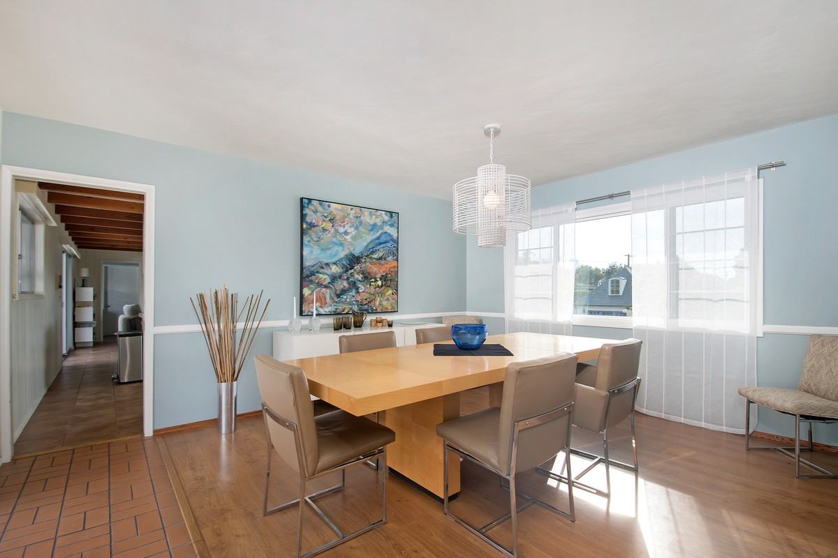 1375 Muirlands Vista Way - Photo 7 of 33