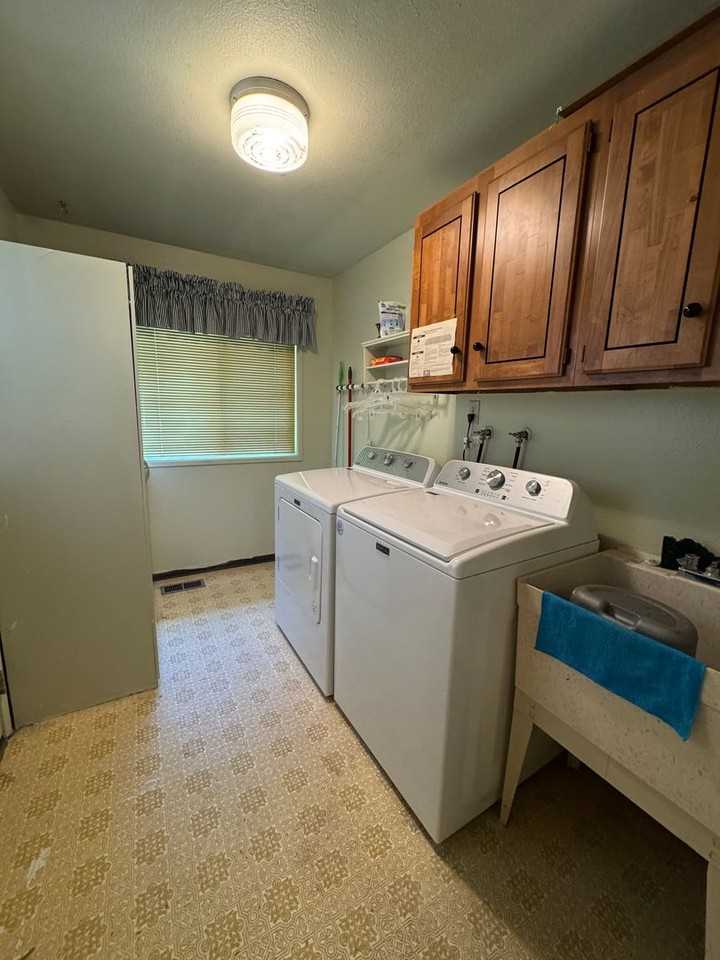 199 Peach Street - Photo 6 of 34