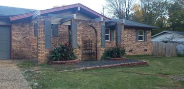 featured image of 1903 Green Acres Rd