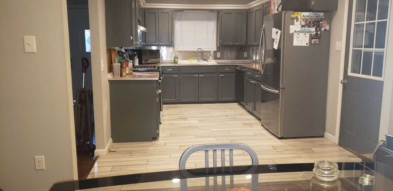 1903 Green Acres Rd - Photo 2 of 17