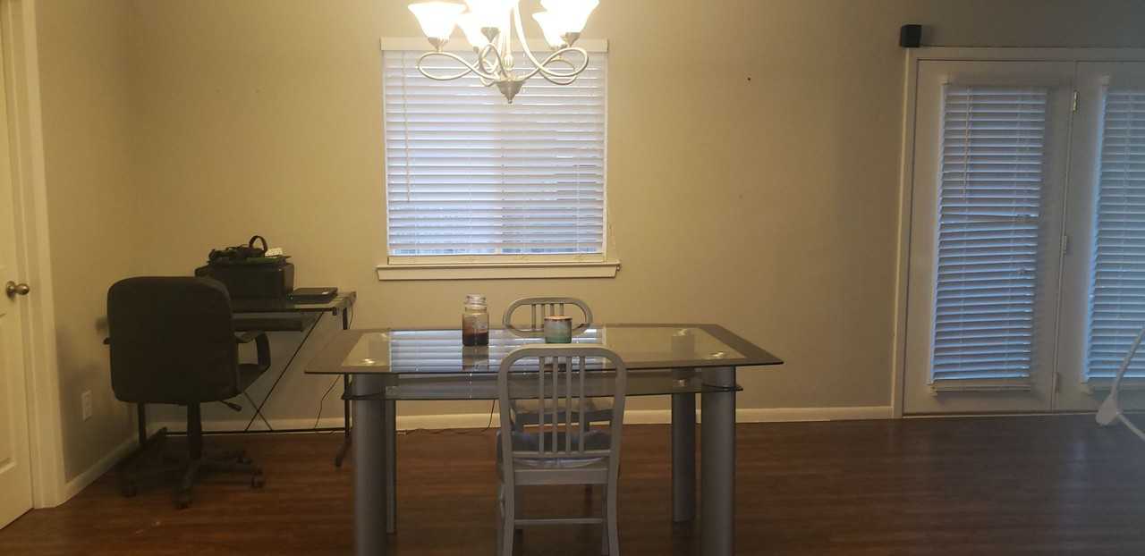 1903 Green Acres Rd - Photo 5 of 17