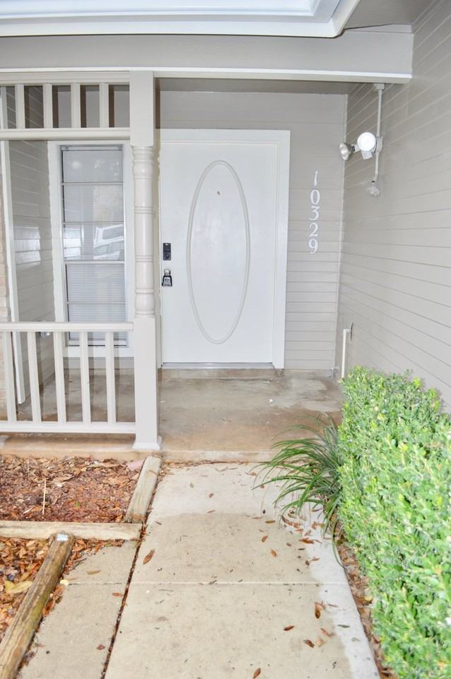 10329 Flatland Trl - Photo 2 of 18